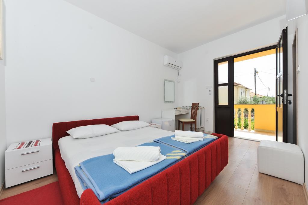 Guesthouse Baric ซาดาร์ ภายนอก รูปภาพ